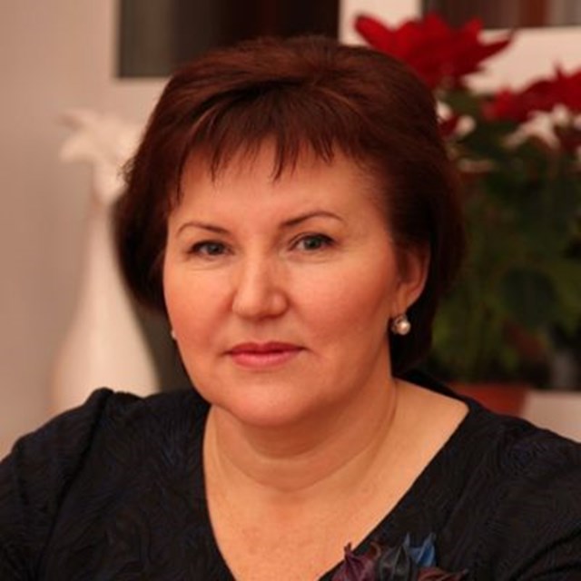 Людмила Летникова