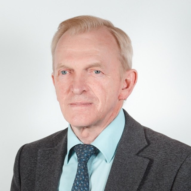 Александр Харитонов