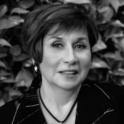 Елена Неволина